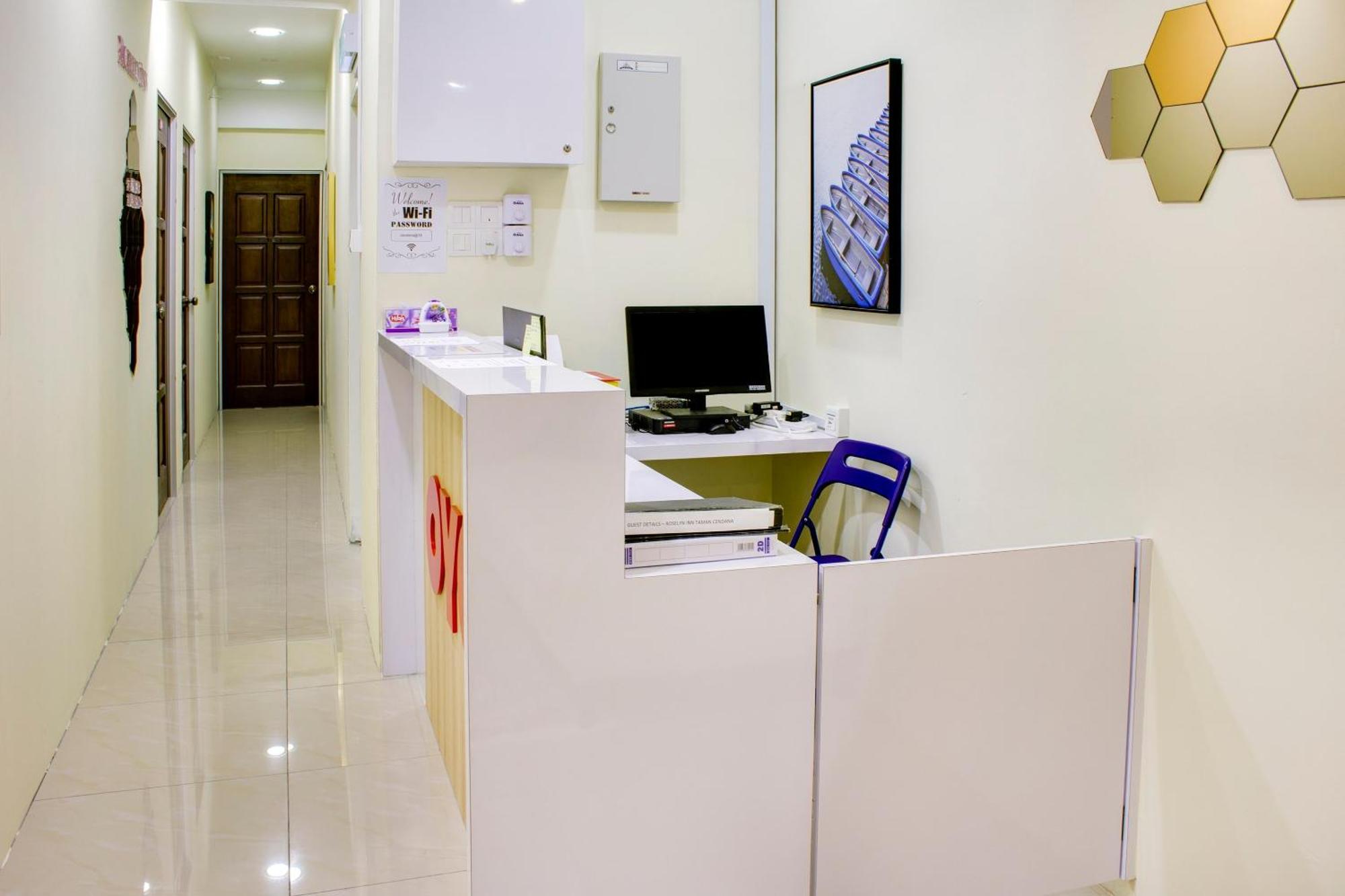 Oyo 90090 Roselyn Inn 2 باسير غونداغ المظهر الخارجي الصورة