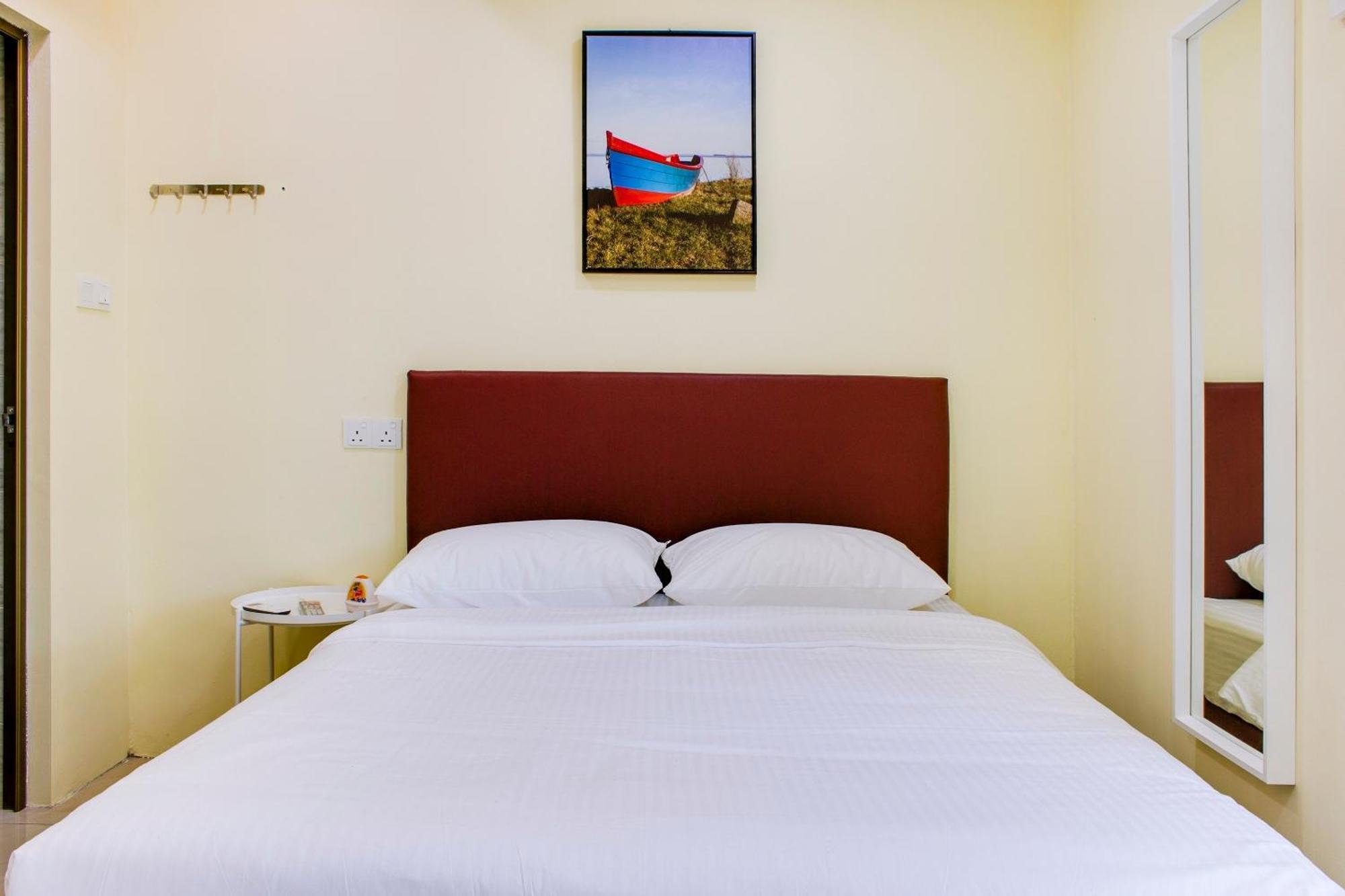 Oyo 90090 Roselyn Inn 2 باسير غونداغ المظهر الخارجي الصورة