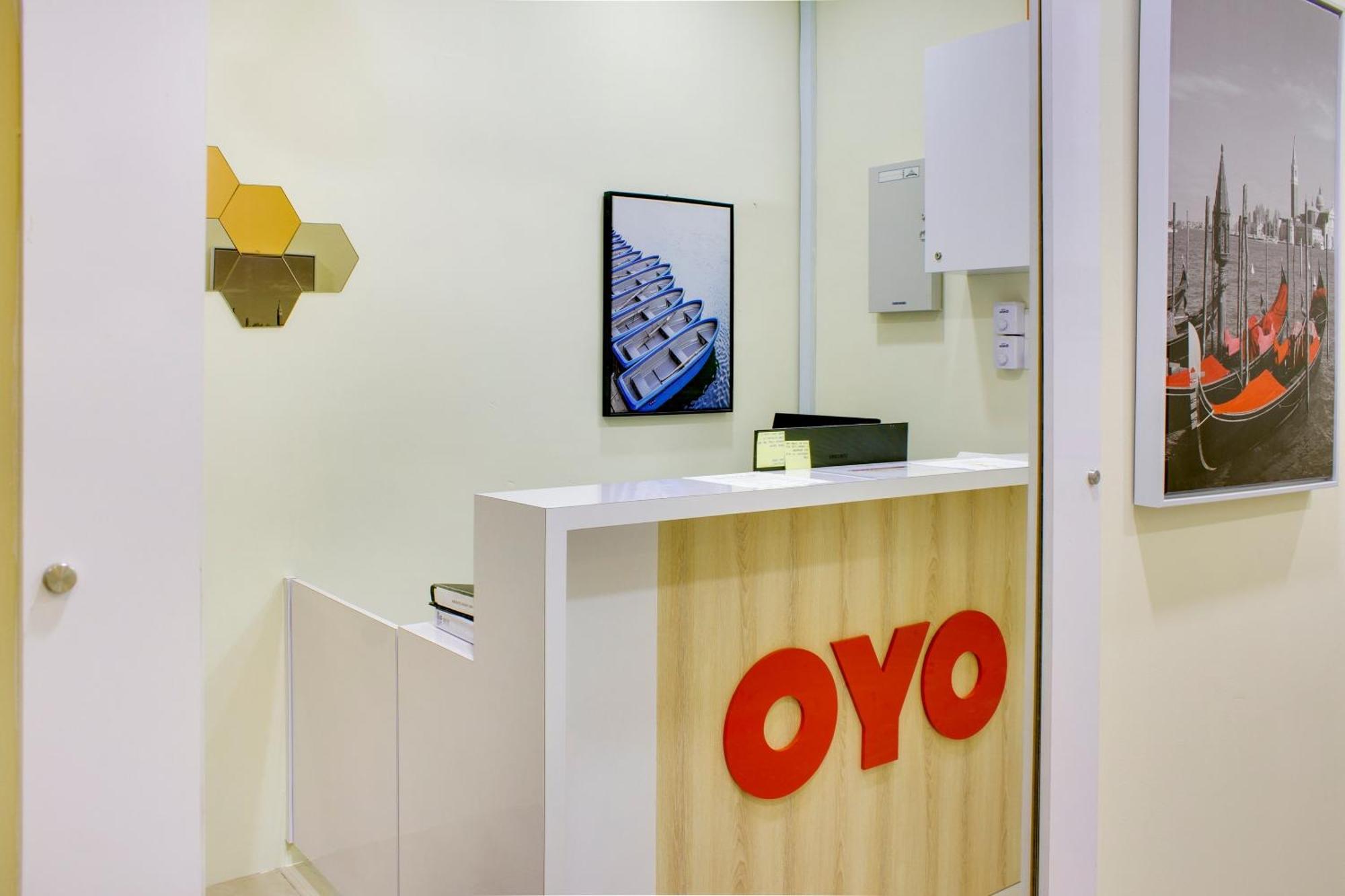Oyo 90090 Roselyn Inn 2 باسير غونداغ المظهر الخارجي الصورة